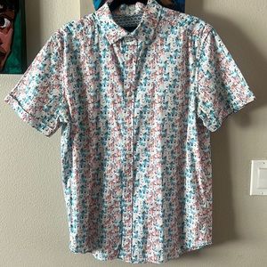Robert Graham short sleeve shirt. 98% cotton 2% spandex. XL